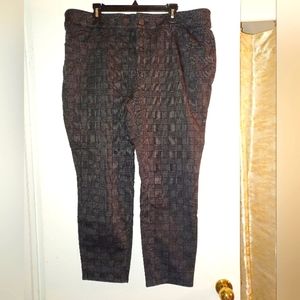 Evri Women's Ankle Length Dress Pants.   Size 20